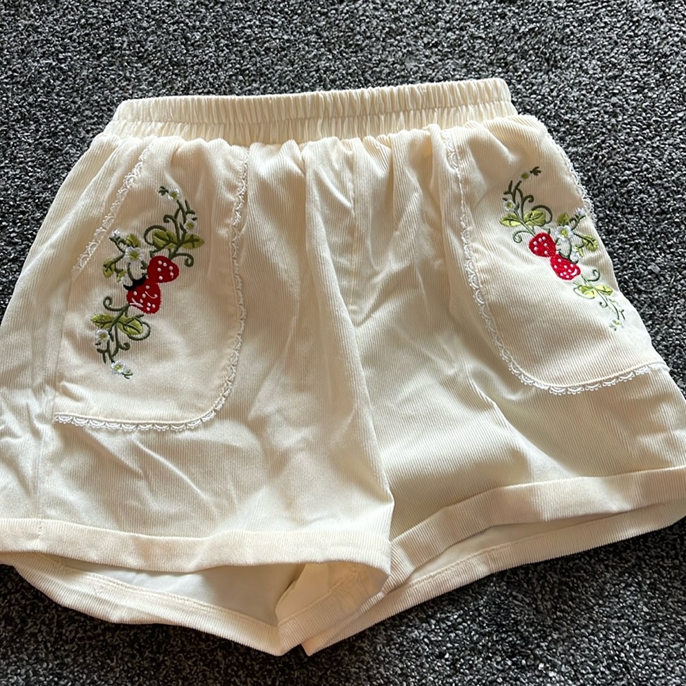 embroidered strawberry vintage shorts